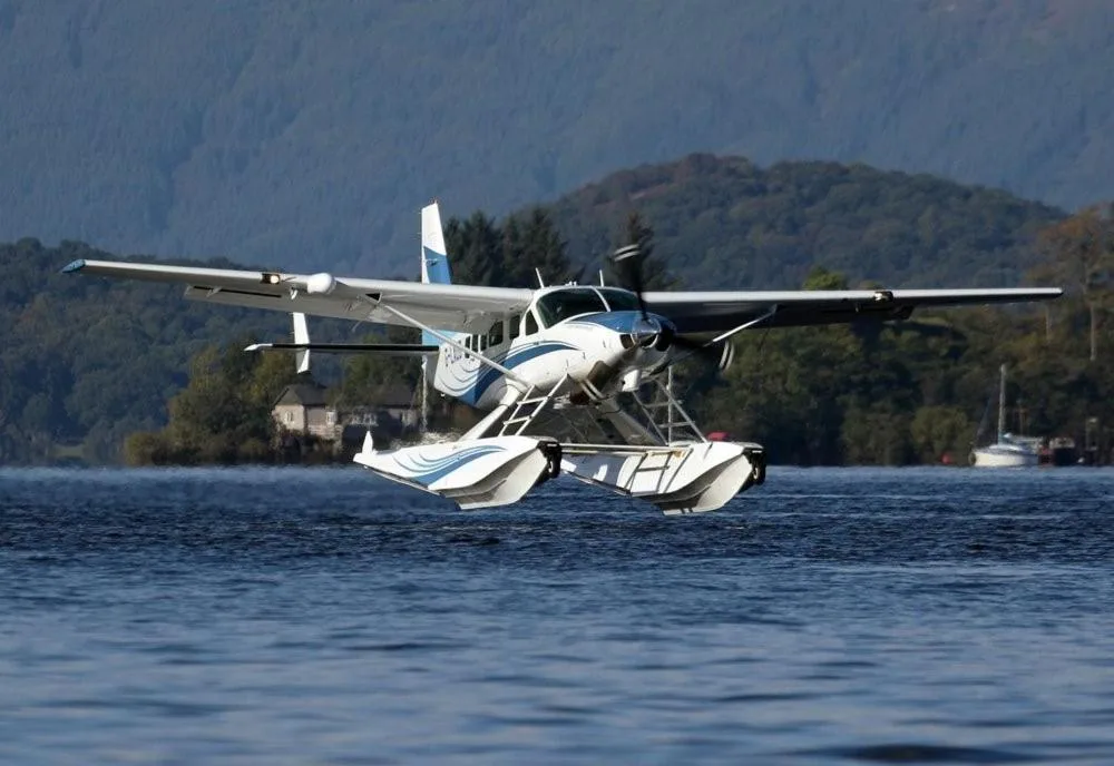 Seaplane landing on Loch Lomond